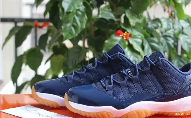 Authentic Air Navy Gum Jordan Low 11 0519